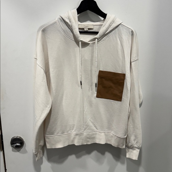 Ann Taylor LOFT Cream Sweater - Picture 2 of 8